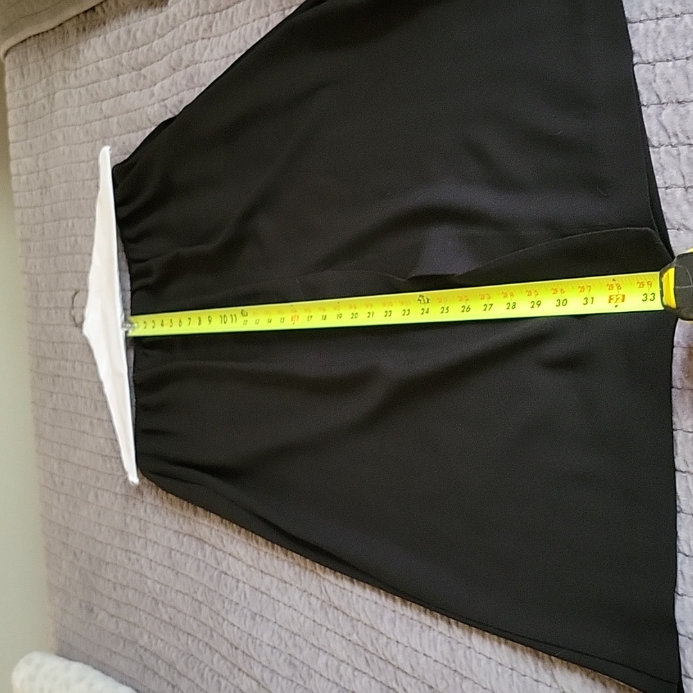 Aritzia Babaton straight skrt - Picture 5 of 5